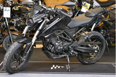 VOGE R 125