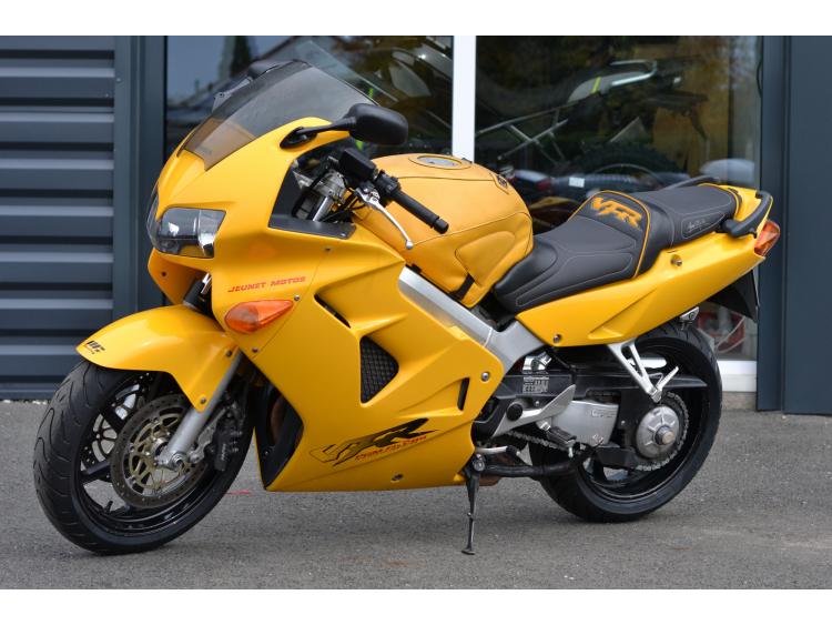 HONDA VFR 800 FI  --  71.000 KMS  --  1999