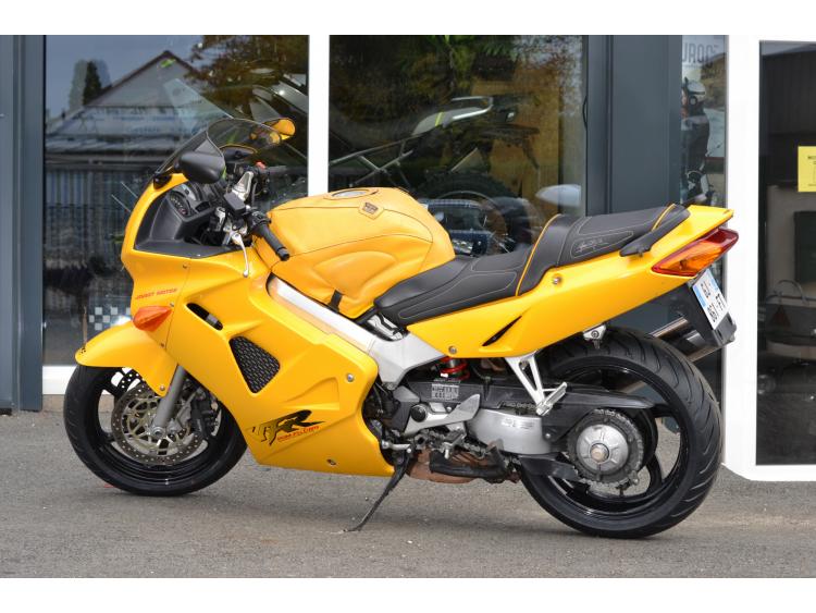 HONDA VFR 800 FI  --  71.000 KMS  --  1999