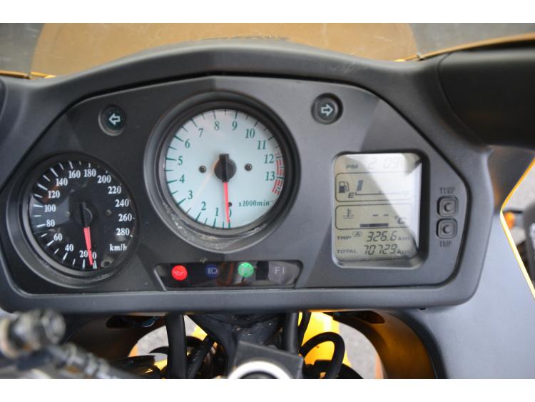 HONDA VFR 800 FI  --  71.000 KMS  --  1999