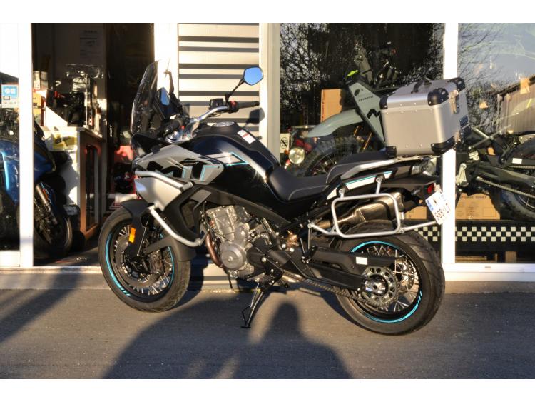 CFMOTO 800MT Sport+ – NEUVE – Garantie 5 ans – 95 ch ou bridée  A2